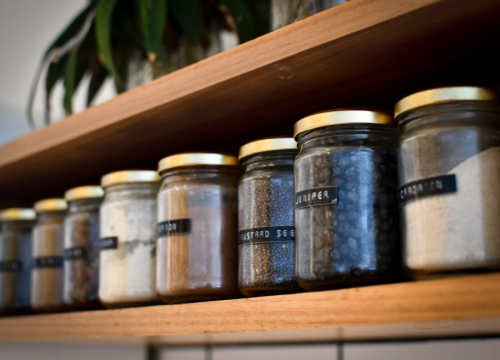 Kako popraviti obične obroke u nekoliko sekundi? Trebaju vam samo začini koje već imate kod kuće