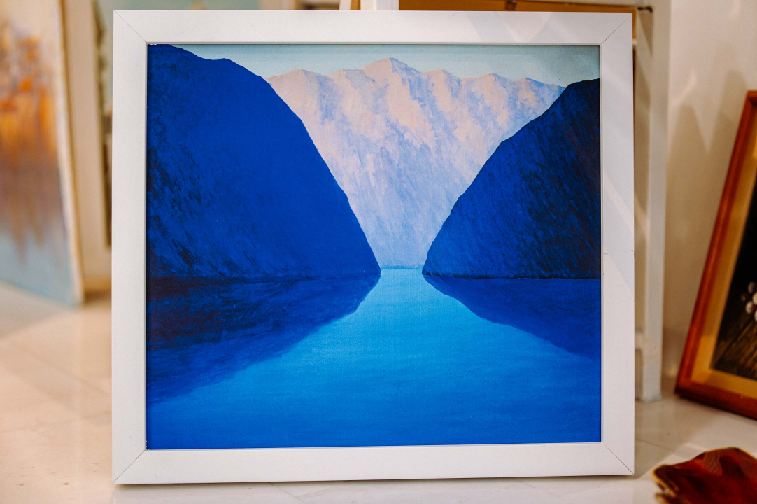 Proljeće u Galeriju Juraj Dalmatinac donosi nove kolekcije odjeće i popust na umjetnine