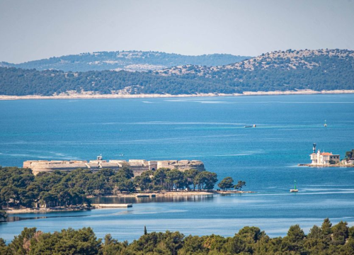 Iznadprosječno toplo, temperature debelo preko 20 stupnjeva