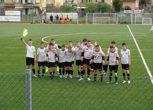 Fotografija 4 - Špigete HNK Mihovila osvojile 2. mjestu na međunarodnom nogometnom turniru u Italiji