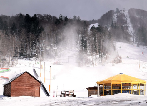 Skijanje u BiH pogođeno klimatskim promjenama, cijene 'otišle u nebo'