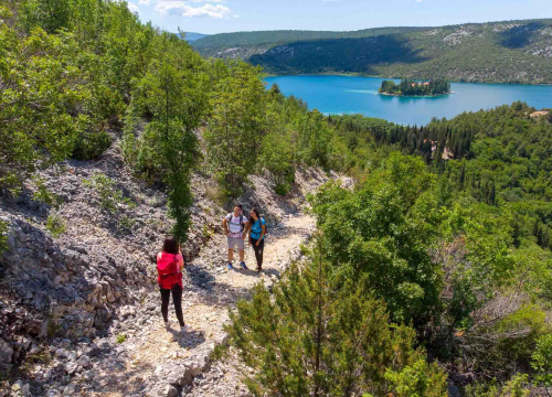 Istražite Nacionalni park „Krka“ pješice i na biciklu!