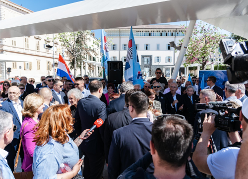 Fotografija 13 - Plenković u Šibeniku: 'Uvjeren sam da će 9. izborna jedinica dati najveći obol ukupnoj pobjedi HDZ-a'