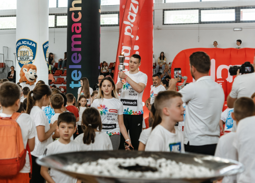 Fotografija 22 - U OŠ Meterize započele Plazma sportske igre mladih: Čak 28 ekipa se natječe u graničaru