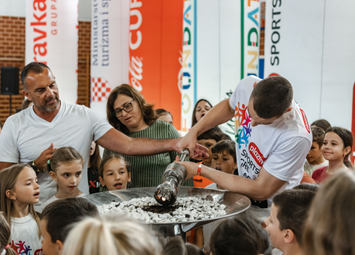 Fotografija 23 - U OŠ Meterize započele Plazma sportske igre mladih: Čak 28 ekipa se natječe u graničaru