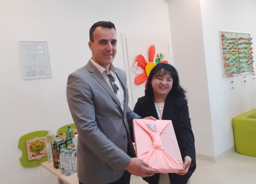 Fotografija 3 - Stručna delegacija pedagoga iz Seoula posjetila DV Ljubica