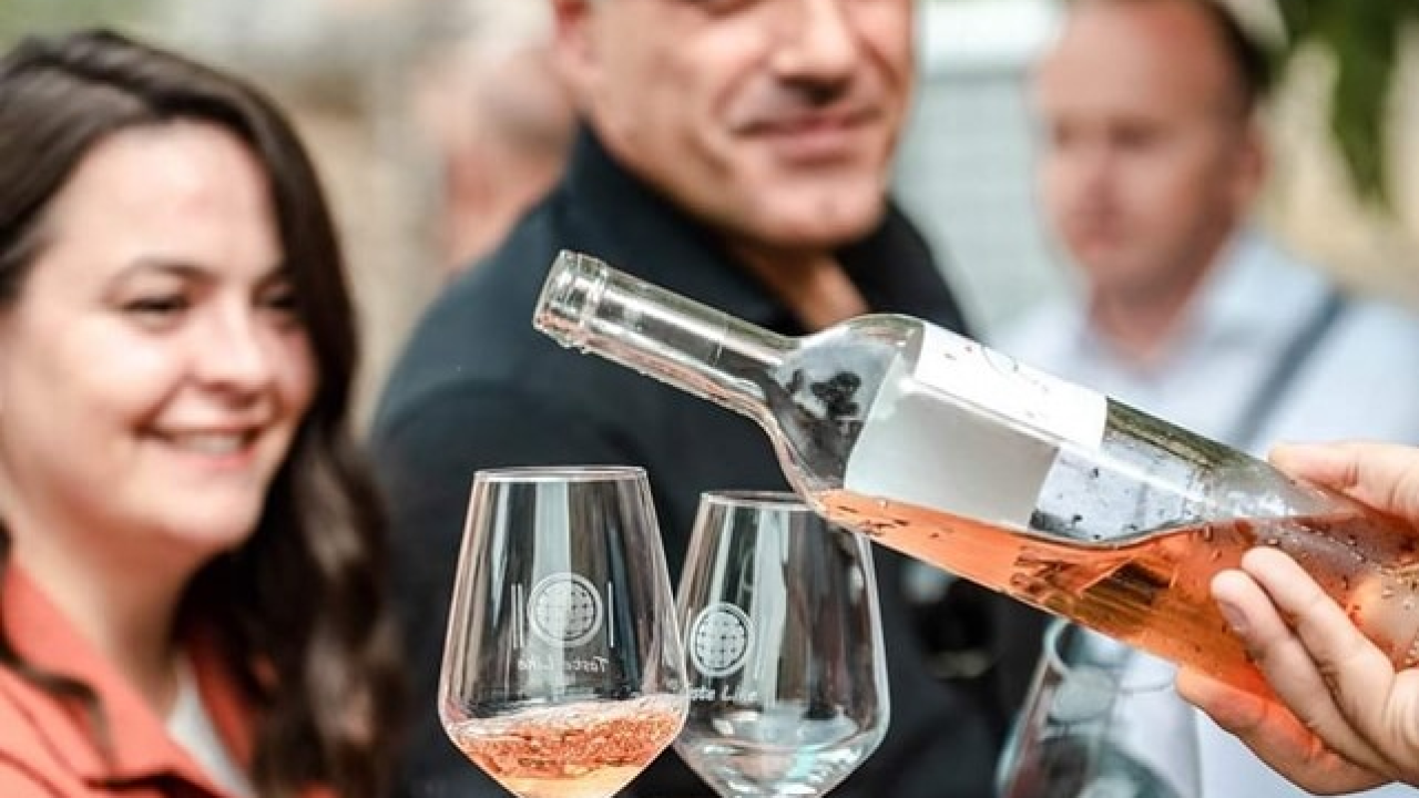 Posjetite lokalne kušaonice vina po čak 50 posto nižim cijenama!