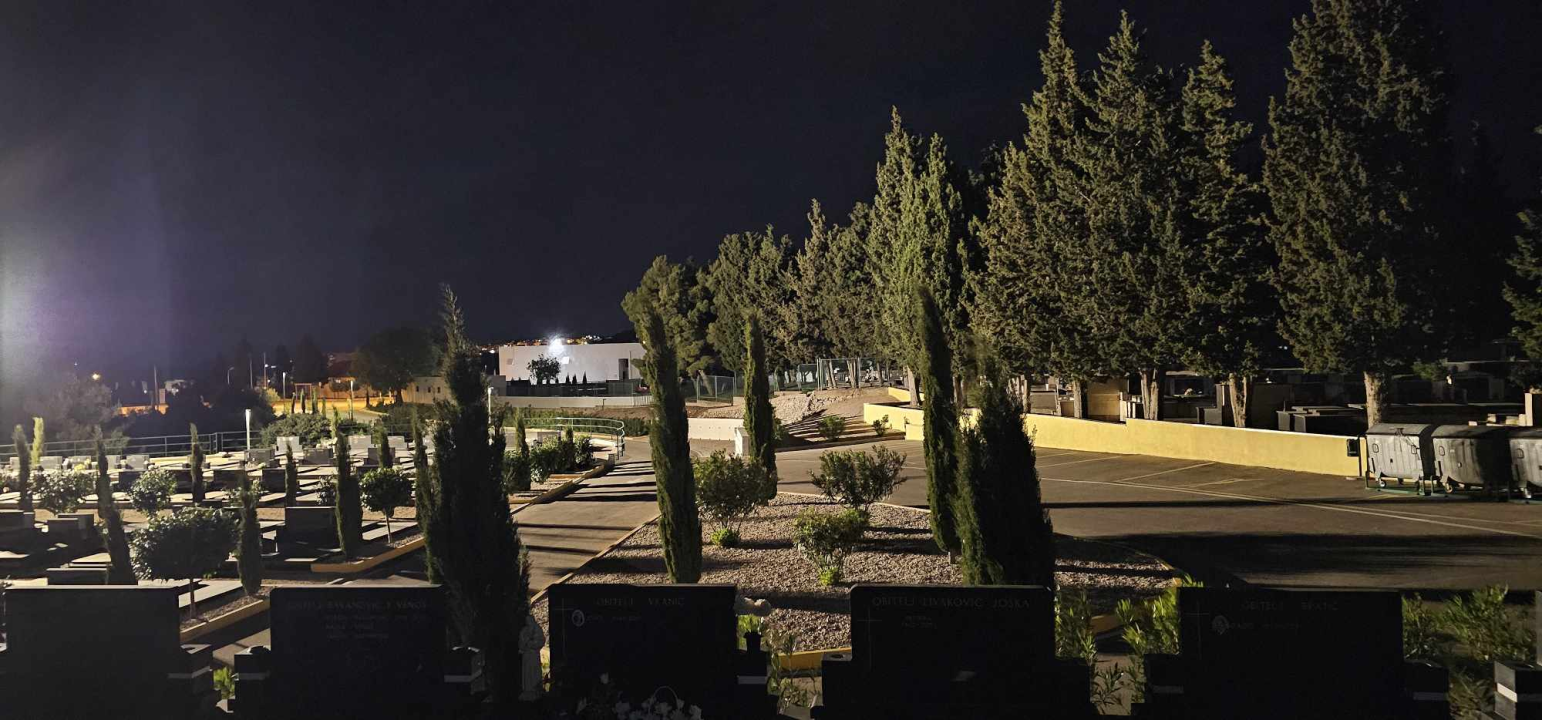 Nova rasvjeta i video nadzor na gradskom groblju Kvanj