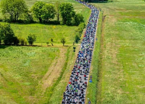 Fotografija 11 - Članovi VK Šibenik sudjelovali na svečanoj povorci Vespa World Days 2024.