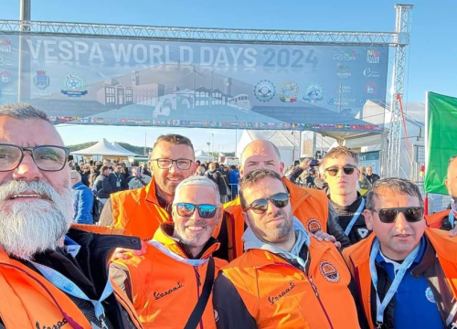 Fotografija 10 - Članovi VK Šibenik sudjelovali na svečanoj povorci Vespa World Days 2024.