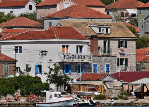 Kaprije je 'otok težaka', čudesnih suhozida i bogate povijesti