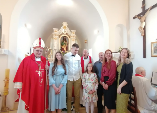 Biskup Rogić blagoslovio crkvu u Kladnjicama