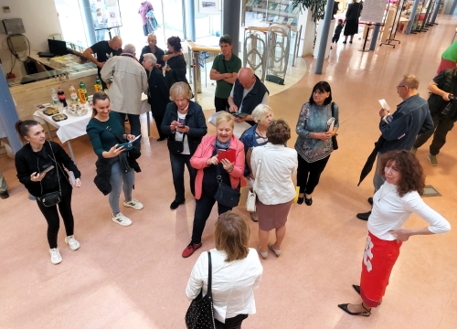 Fotografija 3 - U knjižnici otvorena izložba lutaka Jadranke Svirčić