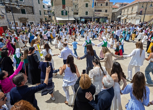 Fotografija 5 - Primoštenci proslavili blagdan Gospe od Loreta