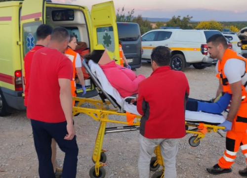 Fotografija 4 - Šibenski HGSS-ovci iz kanjona Čikole izvukli ozlijeđenu ženu