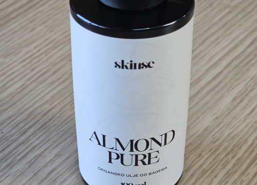 Fotografija 3 - Jure Rončević zajedno s obitelji bavi se uzgojem badema: ‘Nismo htjeli zapustiti djedovinu’