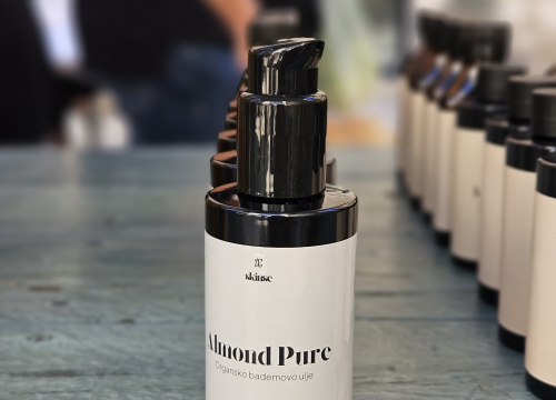 Fotografija 9 - Jure Rončević zajedno s obitelji bavi se uzgojem badema: ‘Nismo htjeli zapustiti djedovinu’