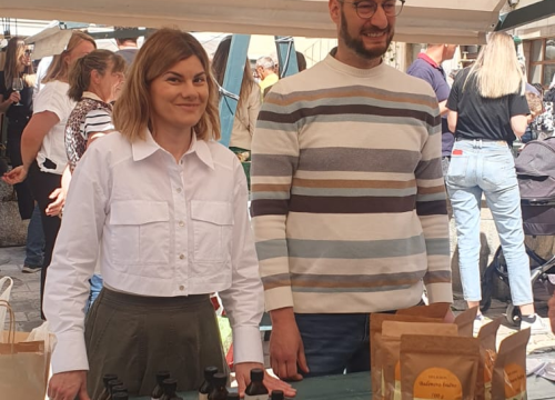 Fotografija 16 - Jure Rončević zajedno s obitelji bavi se uzgojem badema: ‘Nismo htjeli zapustiti djedovinu’