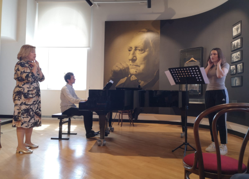 Fotografija 2 - Održan gala koncert učenika glazbenih škola u čast operne dive Ester Mazzoleni