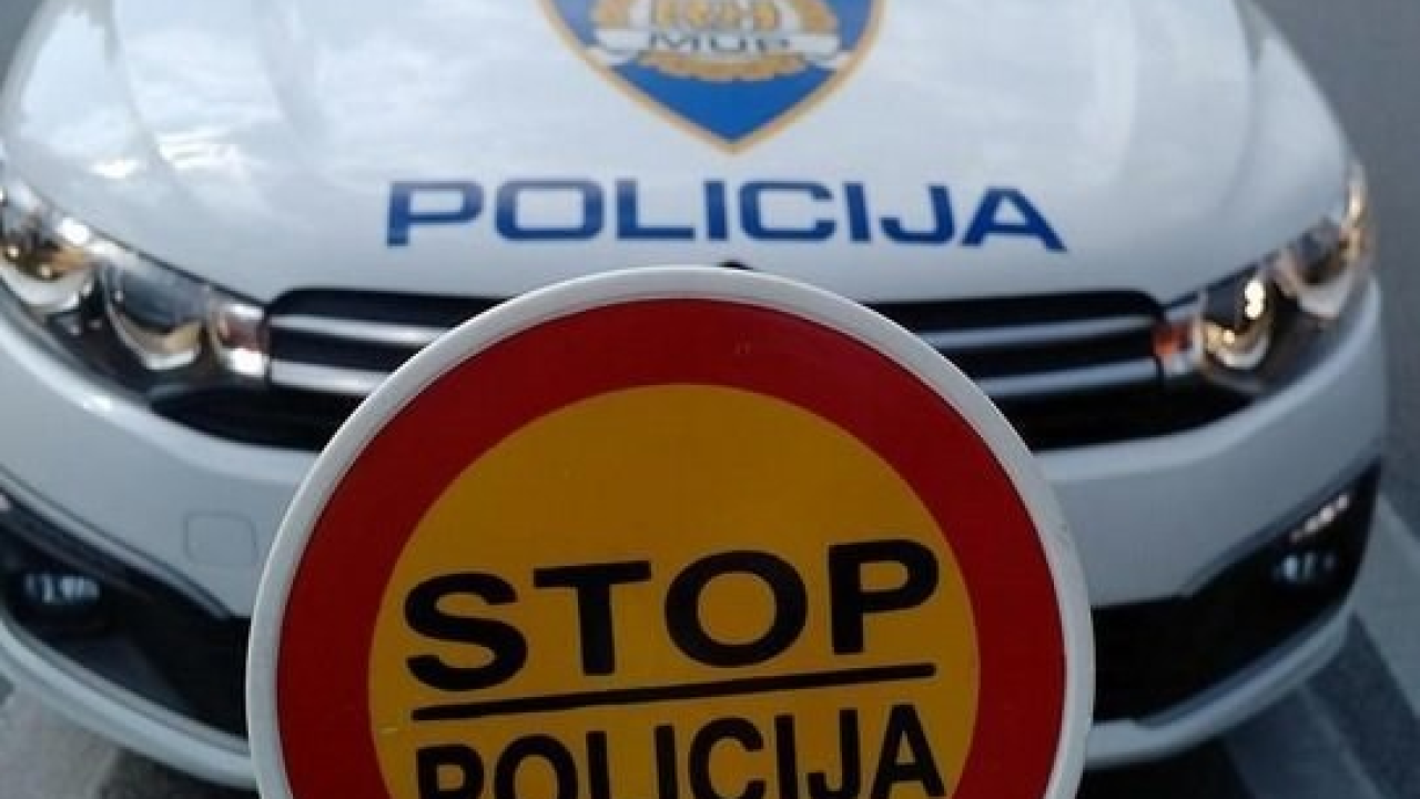 Muškarac (54) na šibenskoj rivi vozio moped u suprotnom smjeru: Bit će mjesec dana iza rešetaka