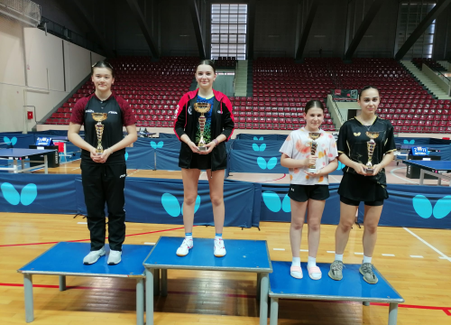 Novi turnir, novi uspjesi: Zlato i srebro za Stolnoteniski klub Šibenik u Puli