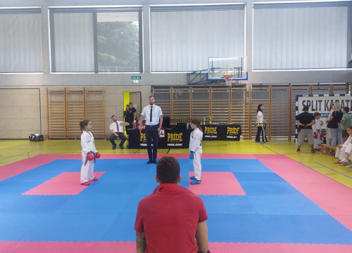 Fotografija 3 - Murterski karataši uspješni na Kupu koji je okupio skoro 500 natjecatelja