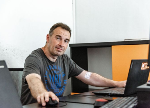 Naš novinar Goran Milić preko marende skoknuo dati krv  pa nam detaljno ispričao kako izgleda taj humani čin