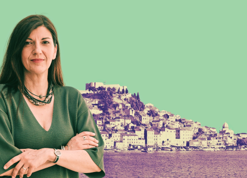 Vlada tvrđavama, ima vojsku od 70 ljudi koji pelješe europske milijune i usput radi zabave za tisuće ljudi