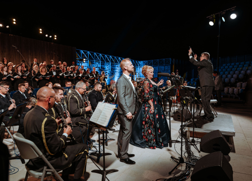 Fotografija 10 - Proslava velikog jubileja: Istinski glazbeni užitak na koncertu Kola i Orkestra HV-a na tvrđavi sv. Mihovila