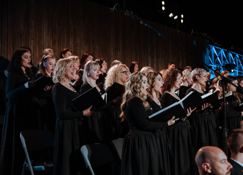 Fotografija 14 - Proslava velikog jubileja: Istinski glazbeni užitak na koncertu Kola i Orkestra HV-a na tvrđavi sv. Mihovila