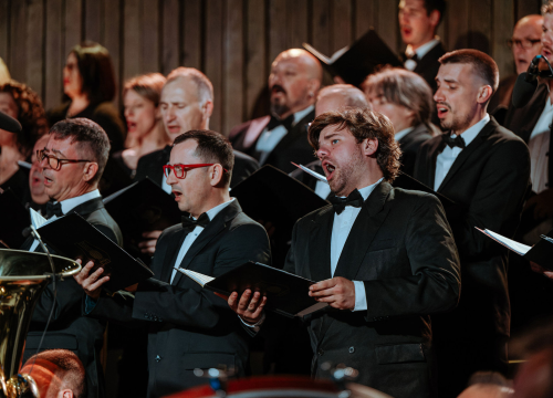 Fotografija 21 - Proslava velikog jubileja: Istinski glazbeni užitak na koncertu Kola i Orkestra HV-a na tvrđavi sv. Mihovila