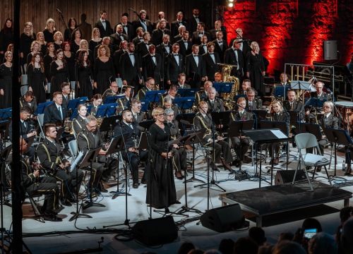 Fotografija 28 - Proslava velikog jubileja: Istinski glazbeni užitak na koncertu Kola i Orkestra HV-a na tvrđavi sv. Mihovila