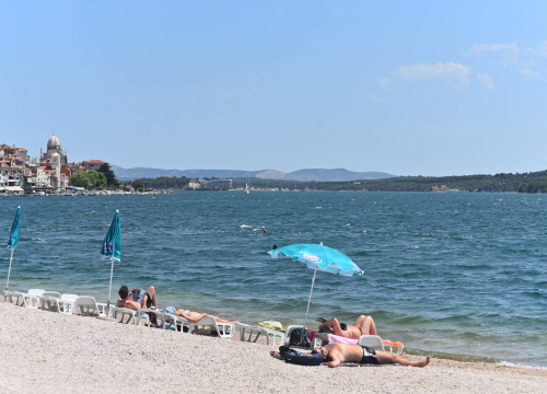 Pretežno sunčano i vruće, uz temperature preko 30 stupnjeva