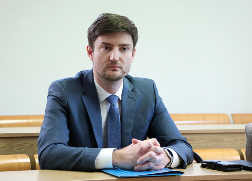 Šibenska bolnica je, standardno, dužna veledrogerijama, ali redovito servisira plaće i režije