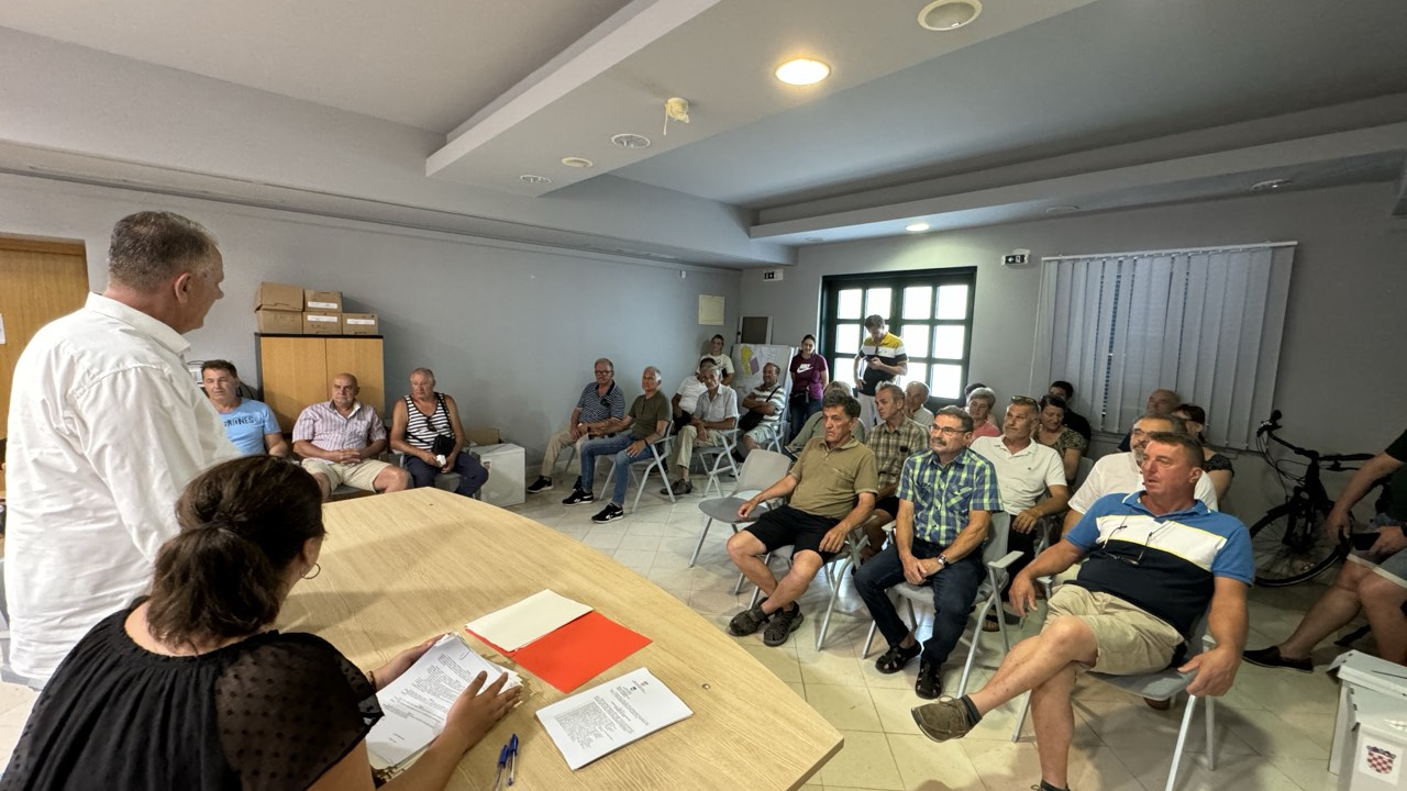 Grad Vodice povećao potpore poljoprivrednicima među kojima je sve više mladih