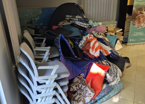 Fotografija 6 - Vodički komunalci pokupili sve ručnike kojima kupači rezerviraju mjesto na plaži