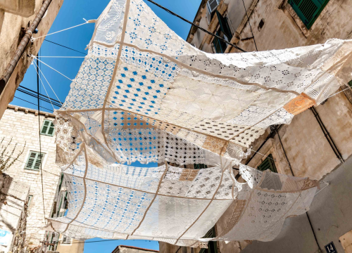 Ženski ručni rad od petka će Šibenčanima opet pružati hlad