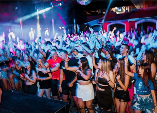 Fotografija 1 - Aca Lukas će razgaliti publiku u vodičkoj Haciendi!