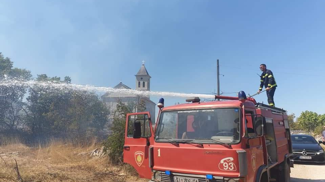 Poziv donatorima: Pomozite DVD-u Kistanje u obnovi opreme stradale u gašenju požara u Ićevu i Bratiškovcima
