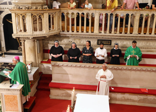 Fotografija 3 - Podijeljeni kanonski mandati u Šibenskoj biskupiji
