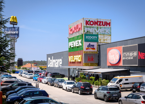 Još jedan Plavi utorak: Sjajni popusti očekuju vas u Dalmare shopping centru