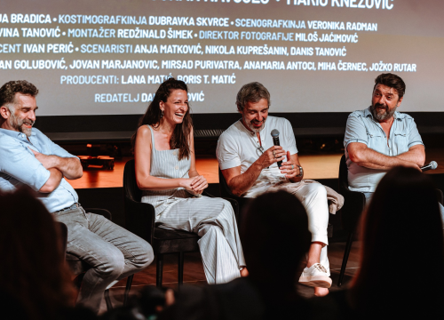 Fotografija 5 - Novi film oskarovca Denisa Tanovića sniman na Prviću: 'Filma ne bi bilo bez ljudi s otoka koji su toliko pomogli'