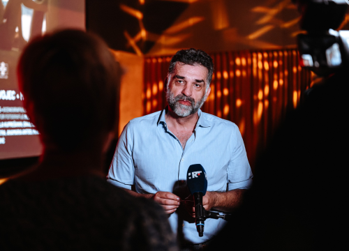 Fotografija 15 - Novi film oskarovca Denisa Tanovića sniman na Prviću: 'Filma ne bi bilo bez ljudi s otoka koji su toliko pomogli'