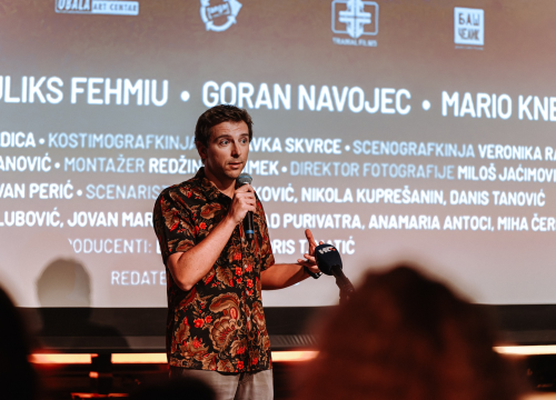 Fotografija 18 - Novi film oskarovca Denisa Tanovića sniman na Prviću: 'Filma ne bi bilo bez ljudi s otoka koji su toliko pomogli'