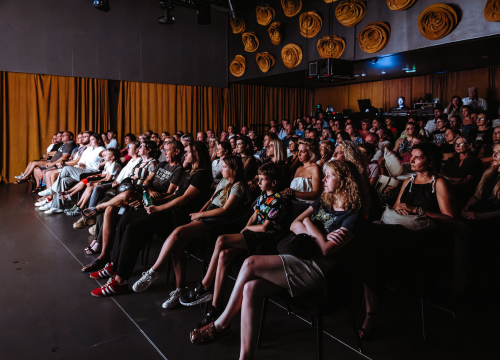 Fotografija 17 - Novi film oskarovca Denisa Tanovića sniman na Prviću: 'Filma ne bi bilo bez ljudi s otoka koji su toliko pomogli'