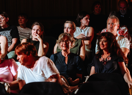 Fotografija 24 - Novi film oskarovca Denisa Tanovića sniman na Prviću: 'Filma ne bi bilo bez ljudi s otoka koji su toliko pomogli'