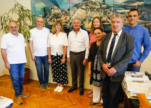 Sudionici 5. Dana makedonske kulture na primanju kod gradonačelnika Burića