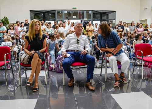 Fotografija 2 - Gradonačelnik Burić pozdravio prvašiće u OŠ Meterize