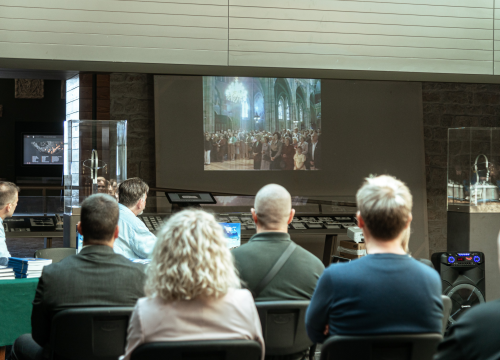 Fotografija 6 - Predstavljena monografija 'Pravo na dom' Branka Peke
