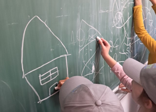 Fotografija 5 - Edukativni susret policajaca i predškolaca DV Tamaris u Vodicama